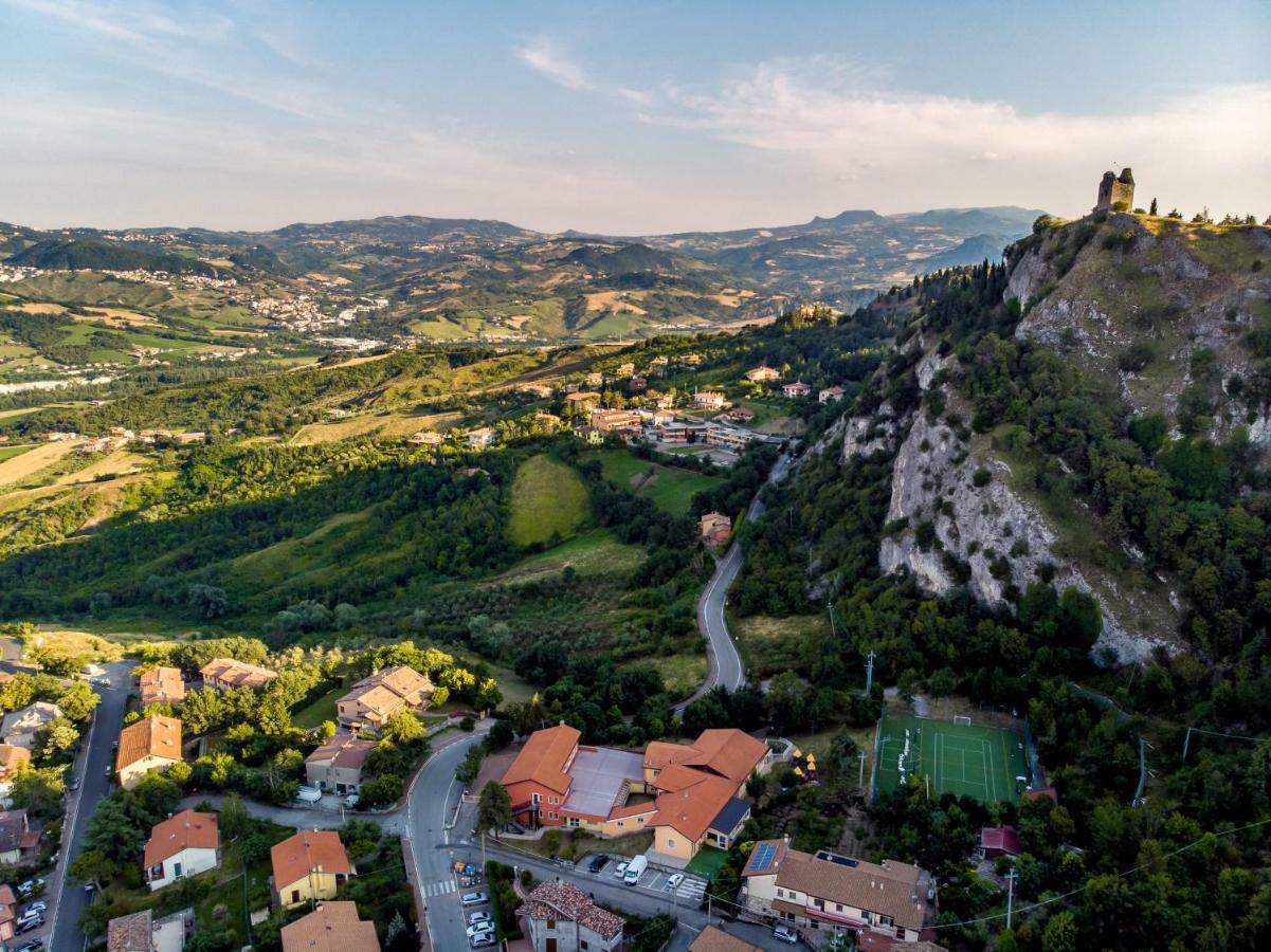 La Locanda Del Povero Diavolo Torriana Екстер'єр фото